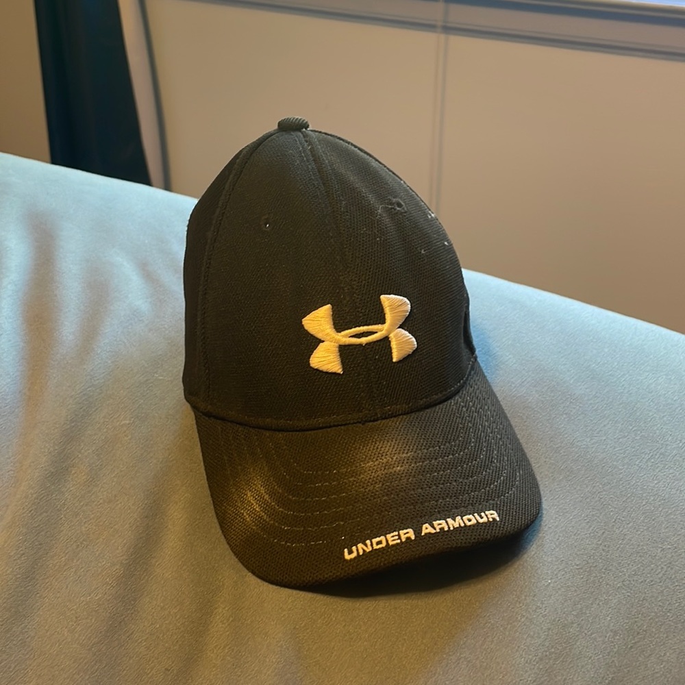 Under Armour hat